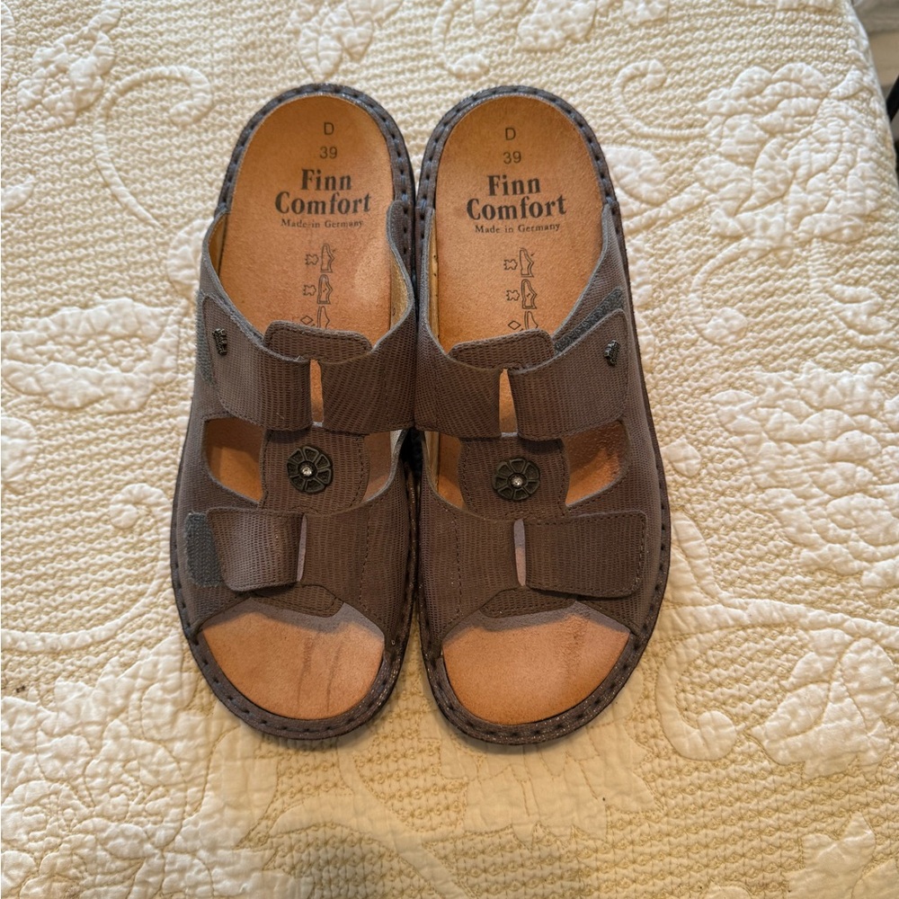 Finn Comfort Grey Slide Sandals